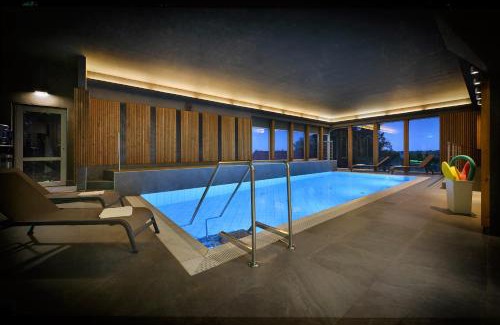 Loucen Hotel | Maxmilian Lifestyle Resort