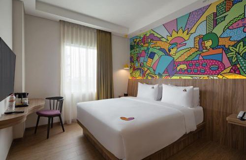 Bekasi Hotel | MaxOneHotels at Kota Harapan Indah-Bekasi