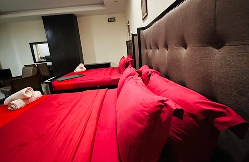 Jambu Hotel | MAXWELL INN LUXURY HOTEL