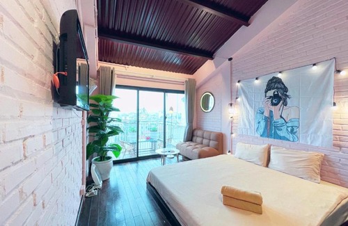 Old Quarter House | May - AMAZING ROOFTOP SKY VIEW 03