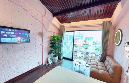 Old Quarter House | May - AMAZING ROOFTOP SKY VIEW 03