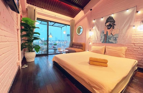 Old Quarter House | May - AMAZING ROOFTOP SKY VIEW 03