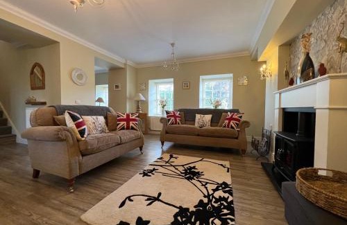 Dersingham House | May Bell Cottage