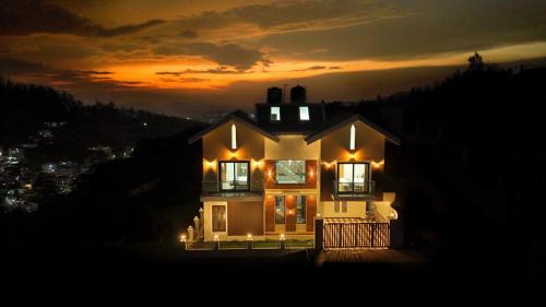 Thalayathimund Hotel | May Flower Cottage