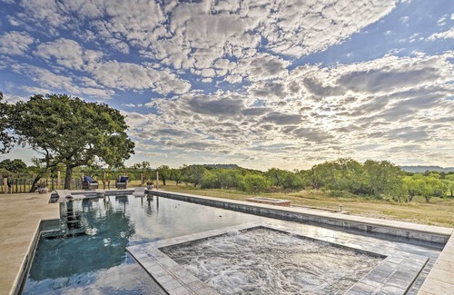 May House | May Ranch Retreat w/ Pool: Outdoor Paradise!