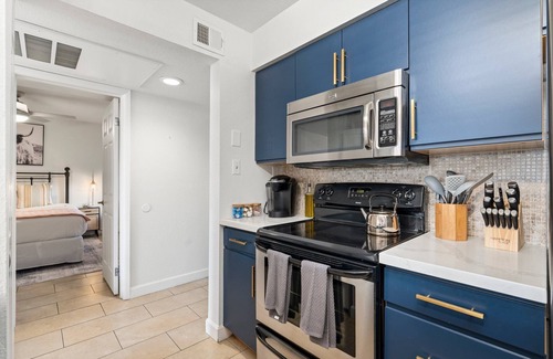 South Scottsdale Condo | Maya Motel