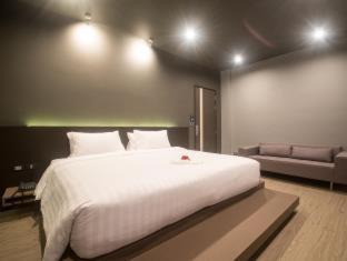 Ban Bo Han Hotel | Maya Phuket Airport Hotel-Naiyang Beach