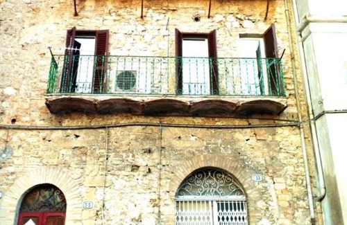 Narni House | Maya: rustic house with panoramic views