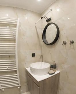 Drama Apartment | Maybe Home suite apartments No2