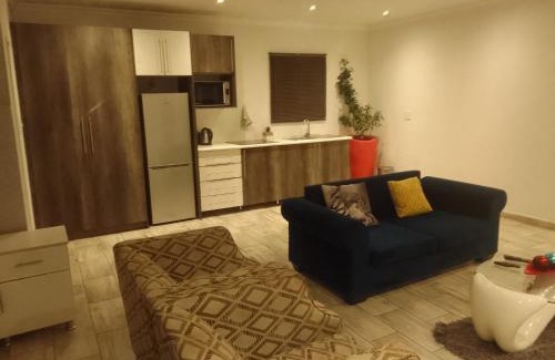 Alberton House | Mayberrypark Guest lodge