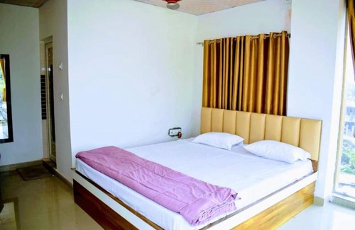 Bagdogra Cabin | Mayer Anchal