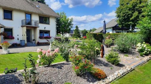 Hillesheim House | Mayesch Hof