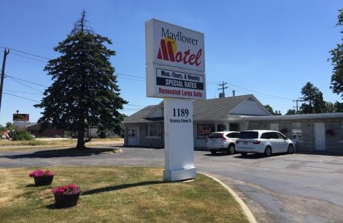 Rosemount Hotel | Mayflower Motel