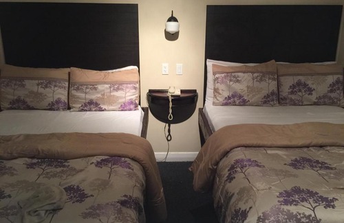 Rosemount Hotel | Mayflower Motel