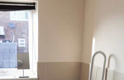 Maldon House | Mayland Motel - Large Family Room