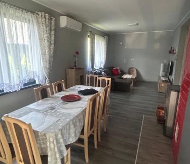 Szczytno Villa | Mazury Dom Oskar nad jeziorem Sasek Wielki z jakuzzi