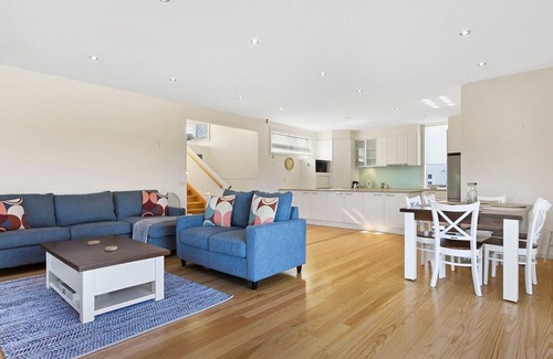 Lake Tyers Beach House | Mazza By The Sea - Lakes Tyers Beach