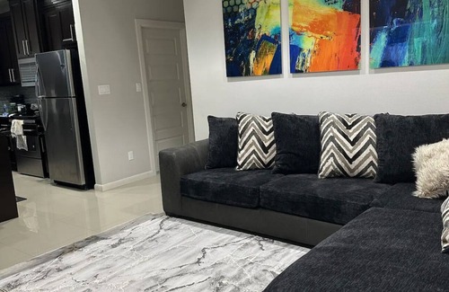 McAllen Apartment | McAllen TX Apartment 2-Bedroom, Patio, Grill close Airport-Shopping