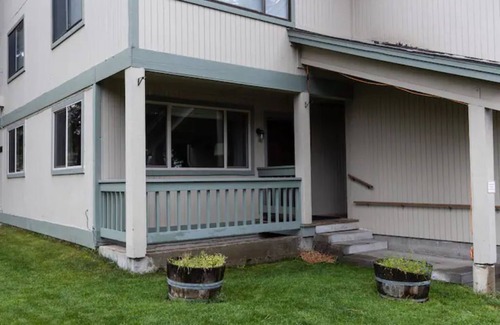 McCall Condo | McCall Suite Spot: 1-bedroom with indoor fireplace
