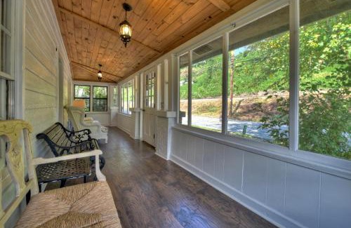 Williamstown House | Mccaysville River House- Cuddleup