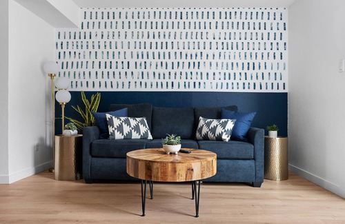 South Lamar House | MCM Condo Near DT SoCo Pet Friendly