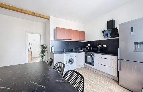 Coudes Apartment | Mcosy 6, T3 premium, 6 pers, clim, terrasse, proche A75
