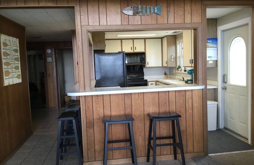 Fedhaven House | McRobinstone Lakehouse - perfect mid century getaway on sleepy Lake Pierce
