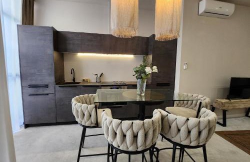 Quatre Carreres Apartment | MD Pare Presentat 1