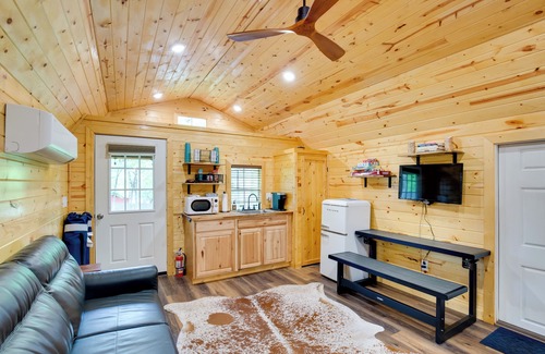 Mead Apartment | Mead Studio Cabin Near Lake Texoma & Marina!