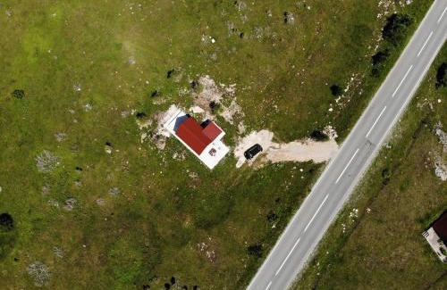 Zabljak Apartment | Meadow Cabin