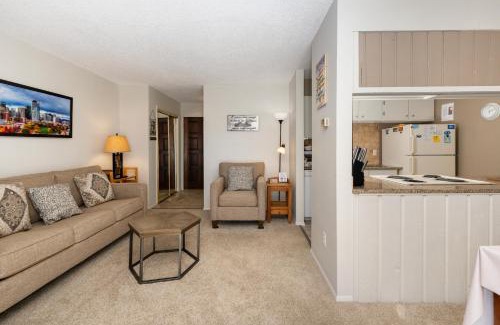Fraser House | Meadow Ridge Court 9 Unit 4