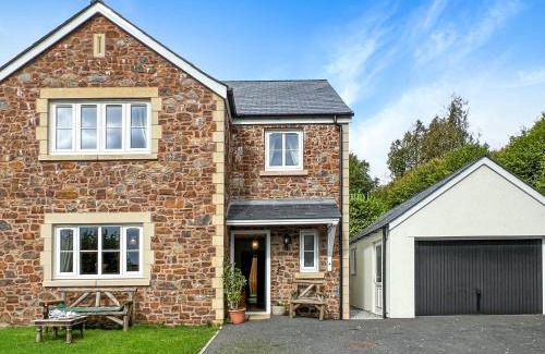 Brushford House | Meadow View Brushford