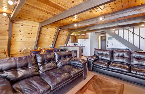 Whispering Forest Cabin | Meadow View Chalet- Ultra Serene Shay Meadow Location