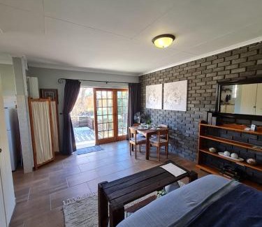 Wakkerstroom House | Meadow View Guest Cottage