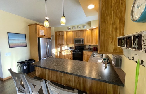Spring Brook House | Meadow View Lodge @ Spring Brook Resort