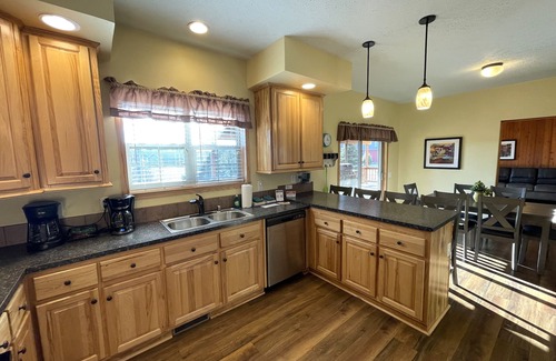 Spring Brook House | Meadow View Lodge @ Spring Brook Resort