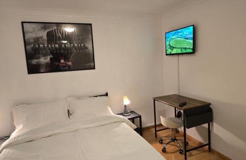 Thamesmead East Apartment | MeadThames View