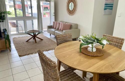 North Ward Apartment | Meander to the Strand on McKinley