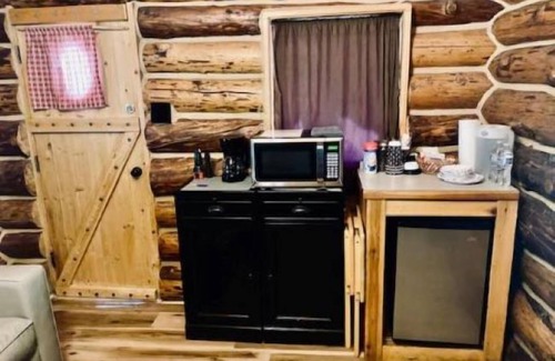 Talkeetna House | Meandering Moose Lodging
