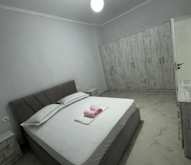 Rade Apartment | Meca 2025 Apartments