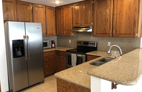 Harlingen House | Med District & Airport, King Bed, large rooms @ 6244