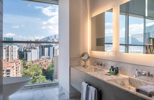 Patio Bonito Hotel | Medellin Marriott Hotel