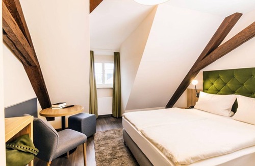 Mußbach Bed & Breakfast | Medi, Dusche, WC, 1 Schlafraum - Weingut - Gästehaus Völcker