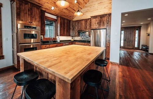 Lakeside House | Medicine Rock Place on Flathead Lake!