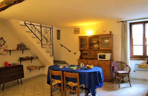 Plesio Apartment | Medieval tower in a quaint old village