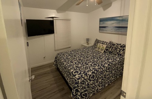 Pipe Creek House | Medina Lake, River w/ 150 Ft. Riverfront w/ 30ft Waterslide & More