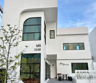Ang Sila Villa | Medina Private Pool Villa-บางแสน