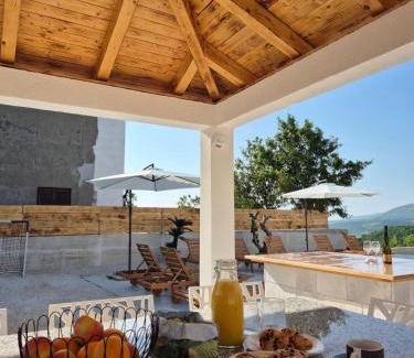 Muc Villa | Mediterranean 5 rooms house with pool