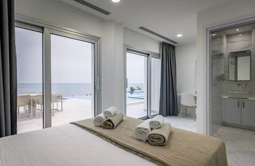 Agios Theodoros Villa | Mediterranean Dream Beachfront Villa