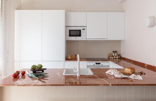 El Guinardo Apartment | Mediterranean retreat with 4 bedroom and 3 bathrooms